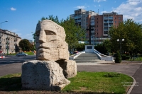 monument-revolta-15-noiembrie-1987-brasov02