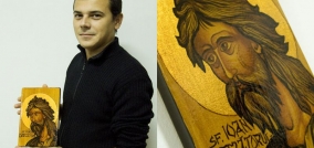 Interviu cu tanarul decorator si iconograf Adrian Petrina