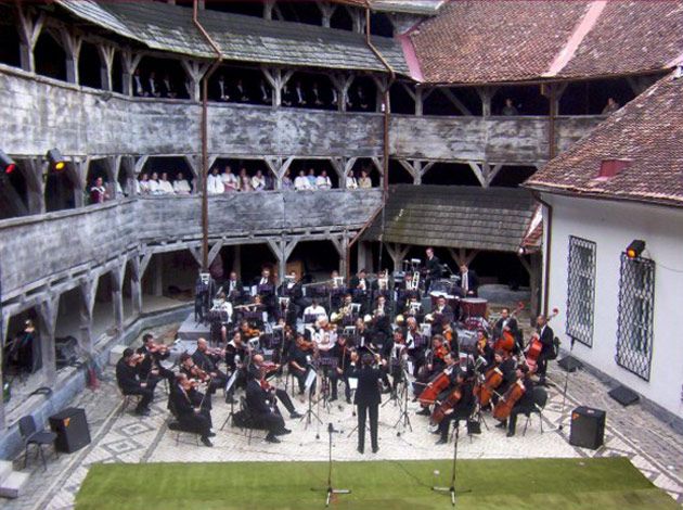 Concert al Operei Brasov in Bastionul Tesatorilor in data de 26 august