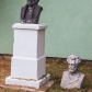 scoala-generala-11-st-o-iosif-bust-mihai-eminescu-si-ion-creanga-brasov01