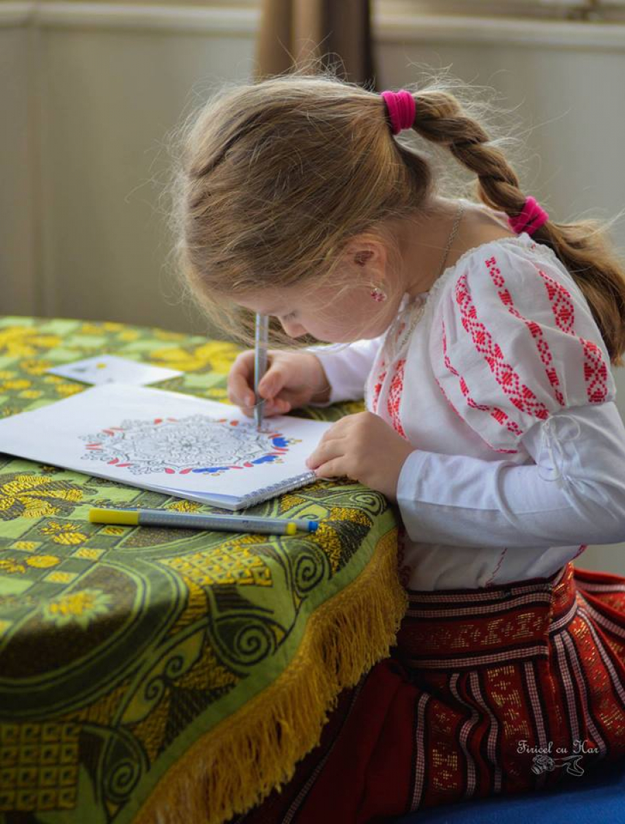 Atelier de colorat și origami, în beneficiul copiilor din Țara Făgărașului